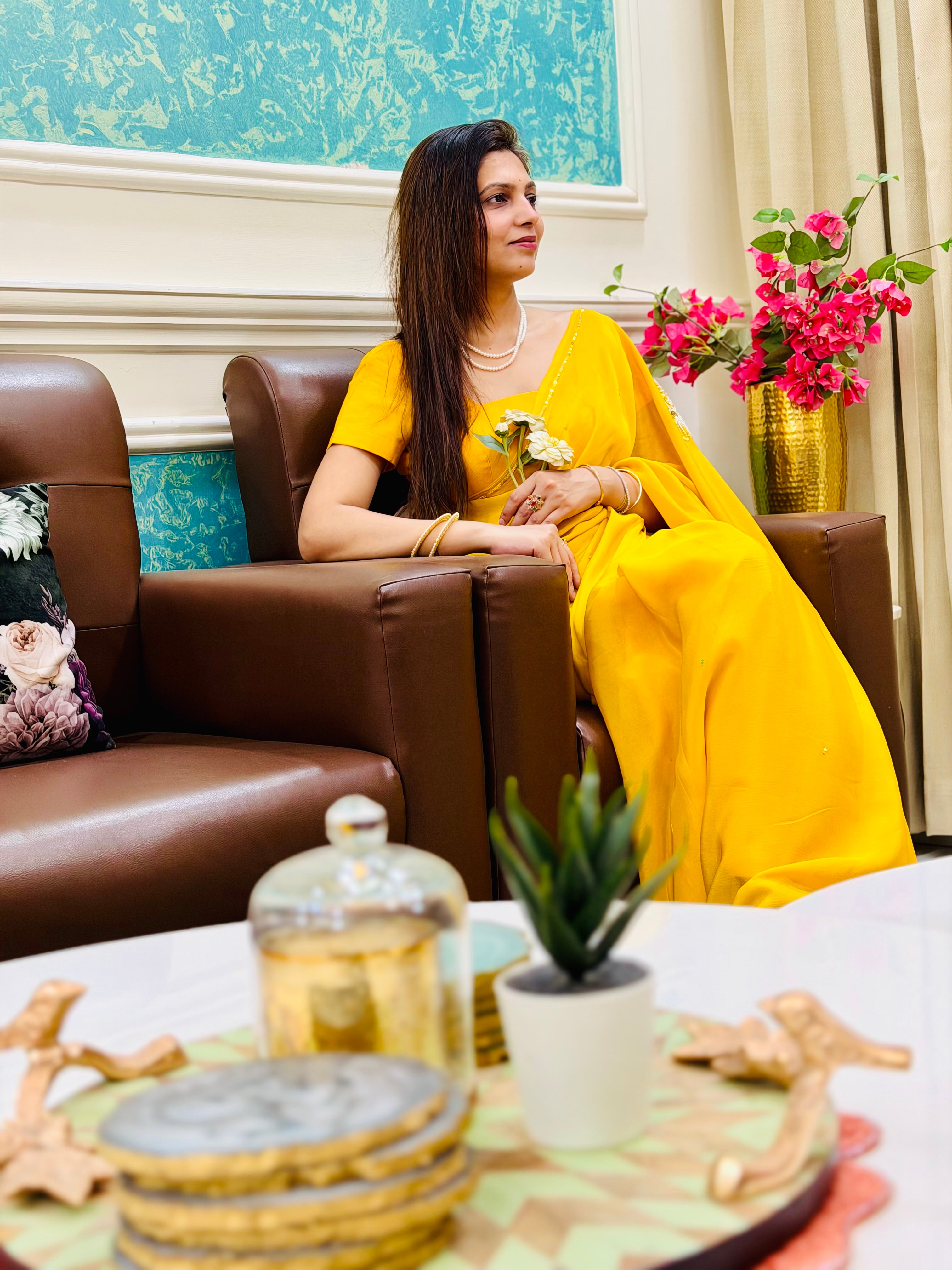 Sunehri Noor saree
